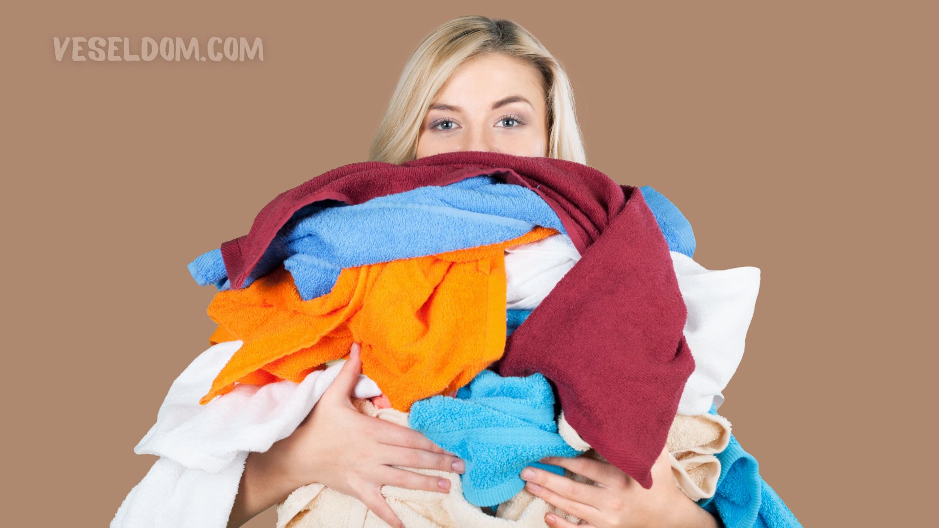 Cómo quitar derrames y manchas después de lavar la ropa