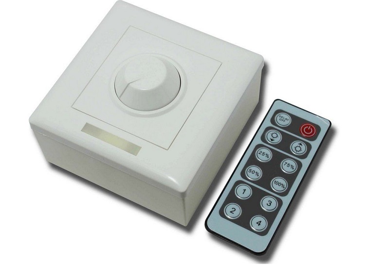 Dimmer LED cu telecomanda