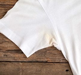 Cómo quitar las manchas amarillas de sudor en la ropa