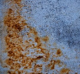 Cómo quitar las manchas de óxido de la ropa