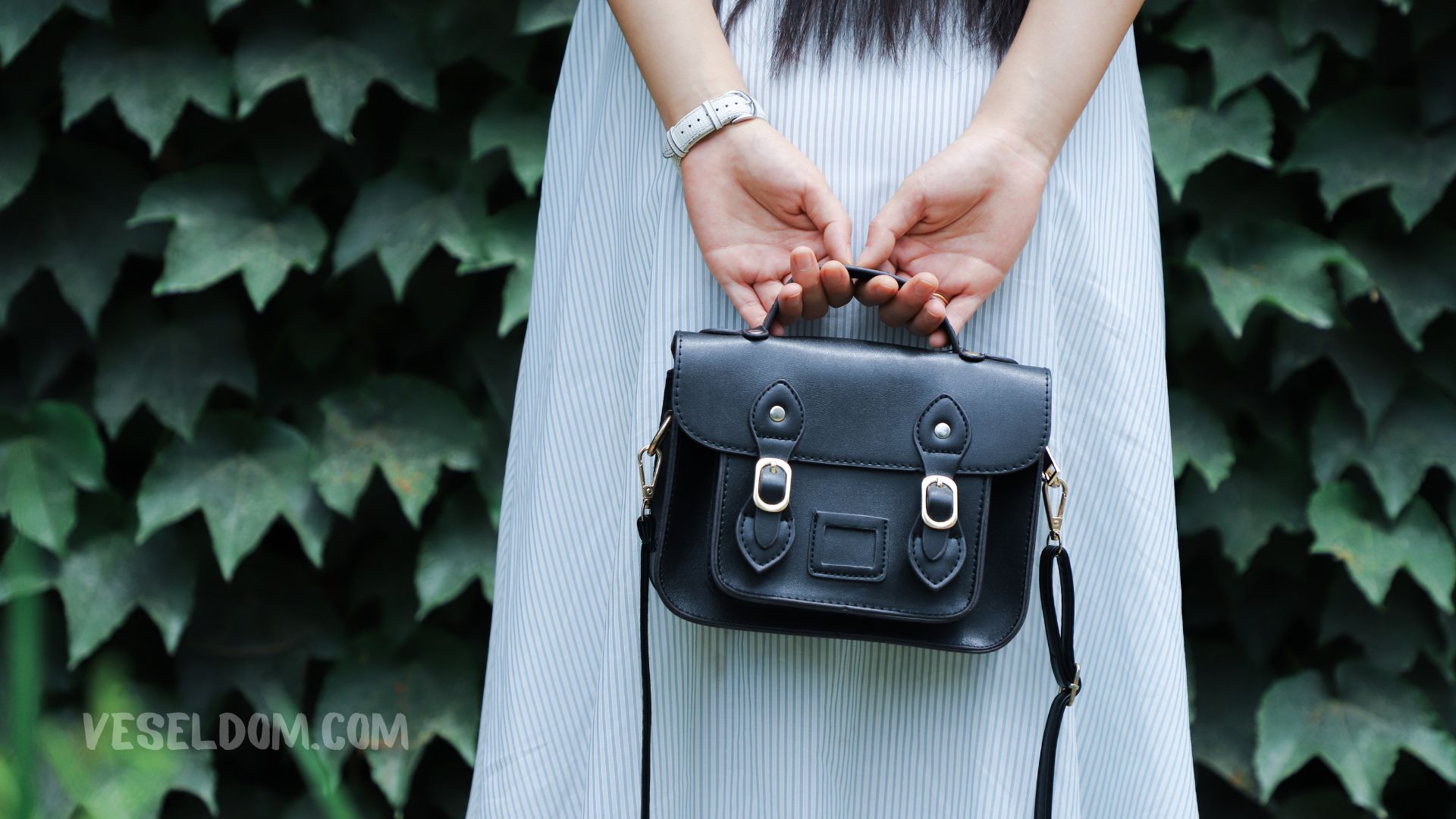 How to get rid of an unpleasant smell in a bag