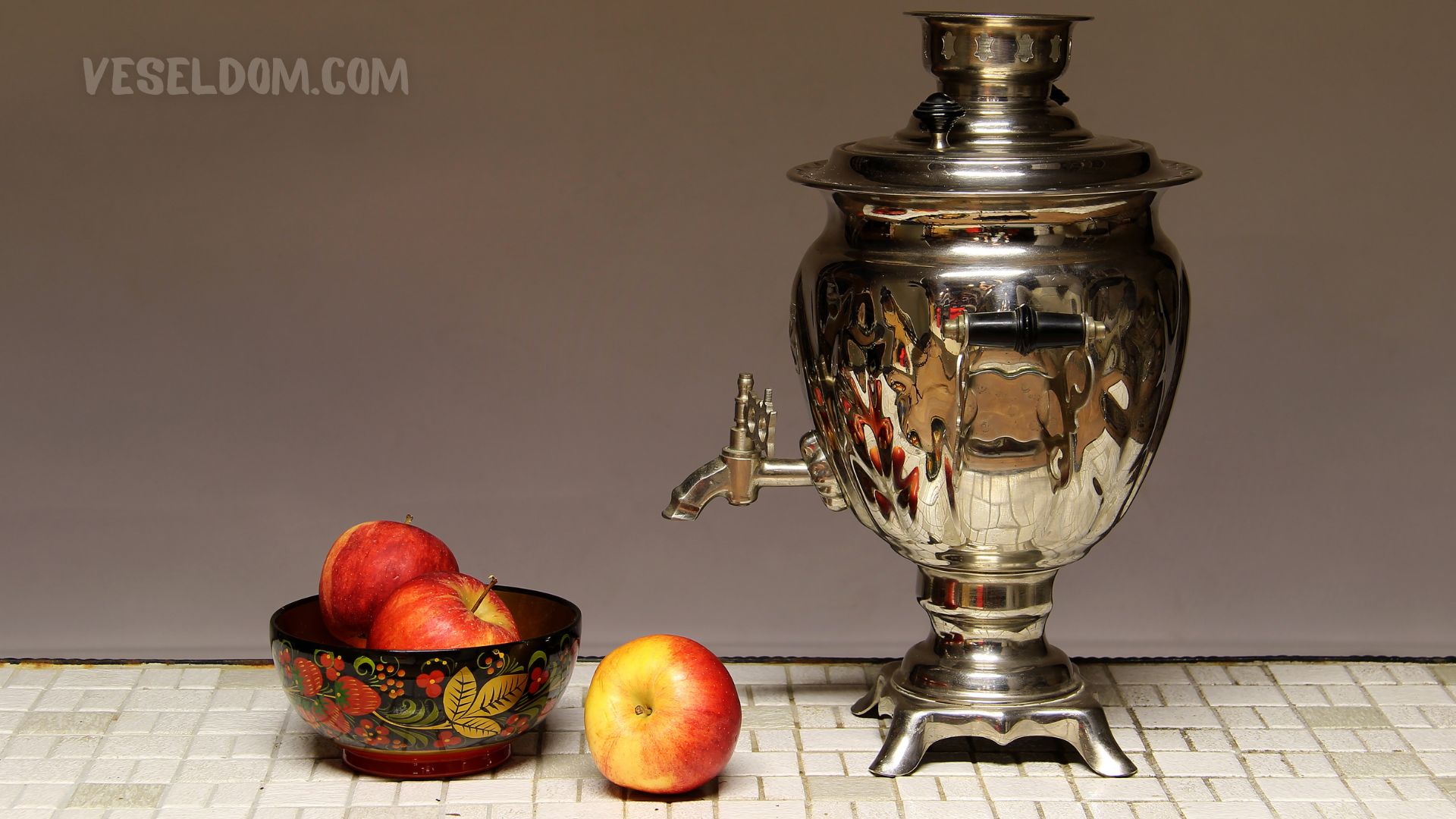 How to clean a samovar to a shine