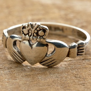 срібний перстень