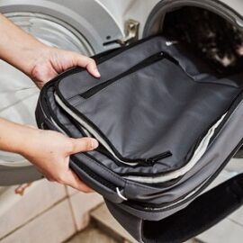 Cómo lavar una mochila en casa
