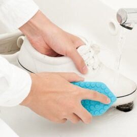 Cómo limpiar zapatos blancos