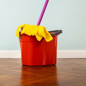 Як правильно доглядати за паркетом