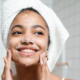 Gezichtsverzorging in de ochtend: verzorgingsproducten en aanvraagprocedure Gezichtsverzorging in de ochtend: verzorgingsproducten en aanvraagprocedure